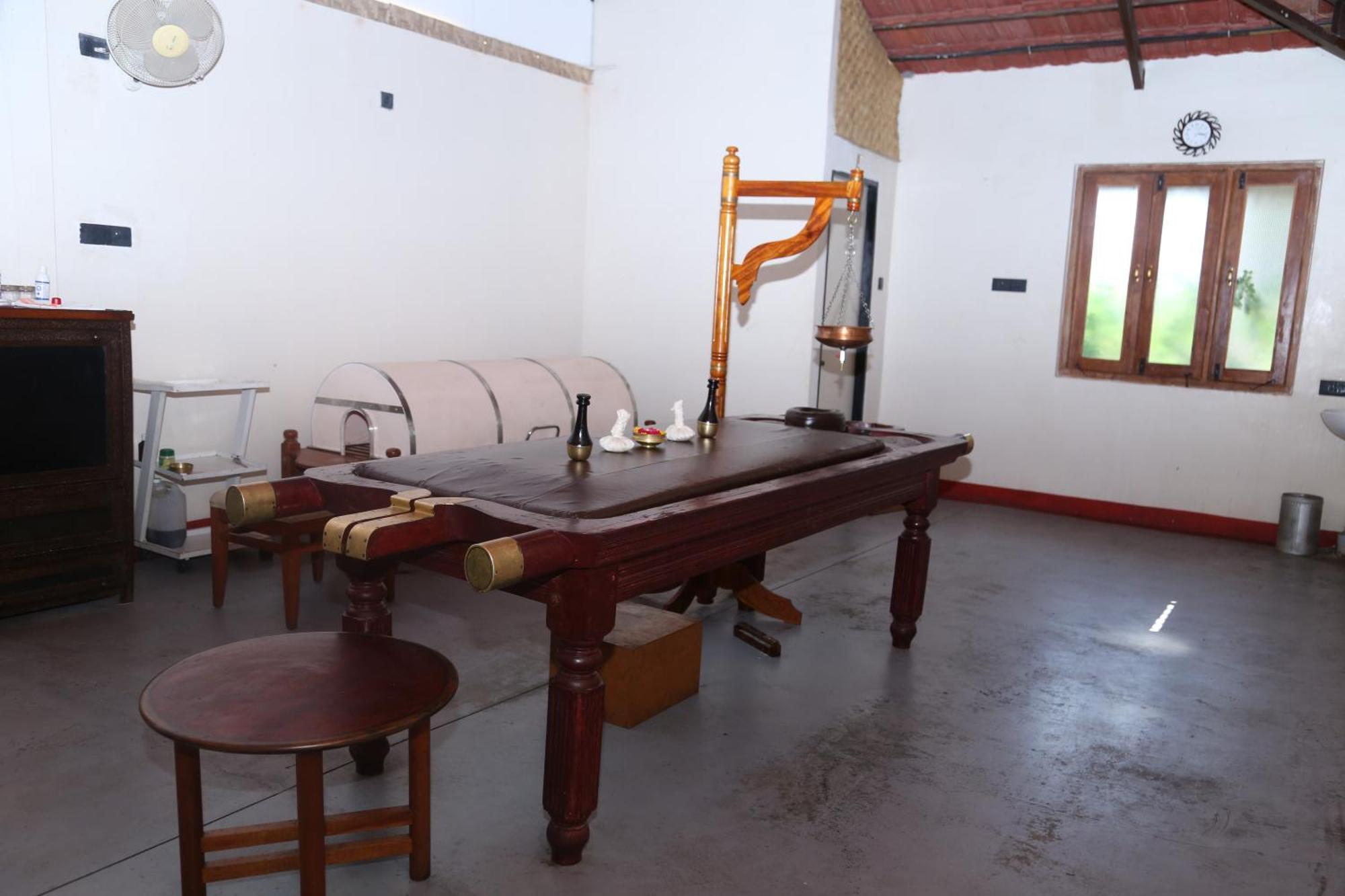 Отель Tapasya Health & Wellness Jaysingpur Экстерьер фото